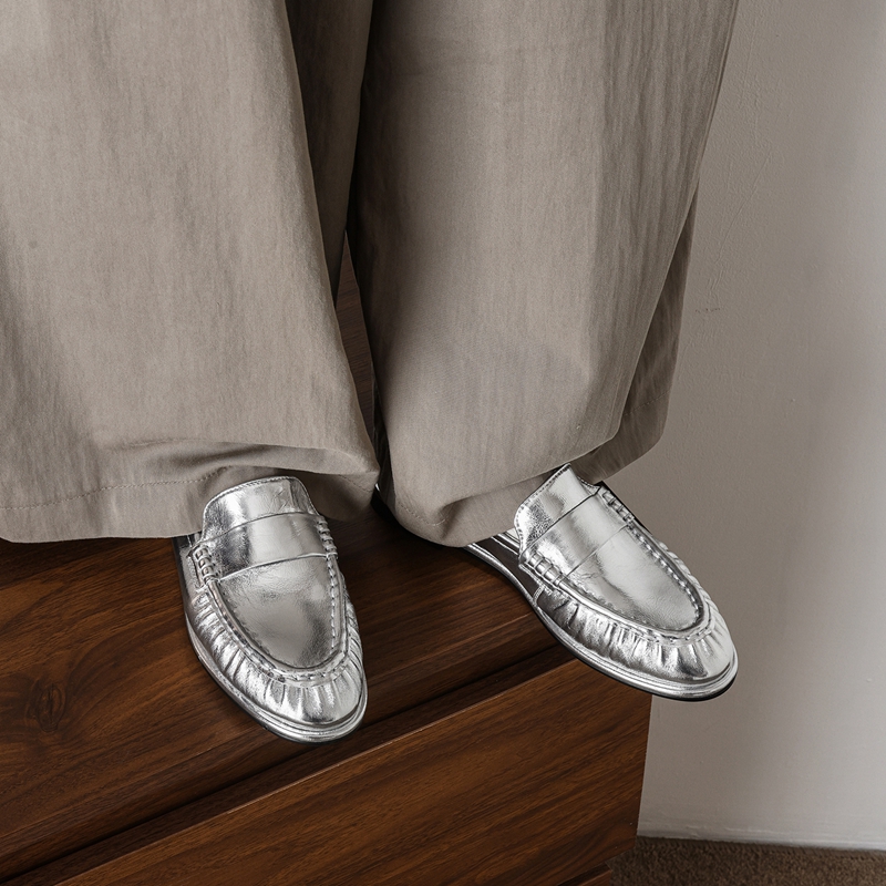 Women'S Shoes - 2026 新古典的な本革の女性のプリーツローファー低厚いヒールスリップオンレジャーシューズ女性秋英国スタイルローファー